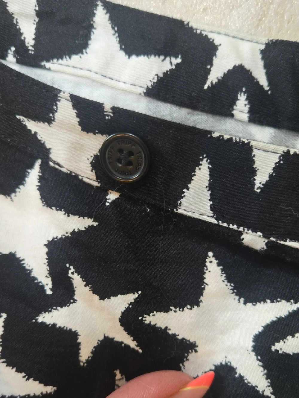 Tripp NYC Daang Goodman Black/White Star Skater Mini Skirt - Picture 3 of 6